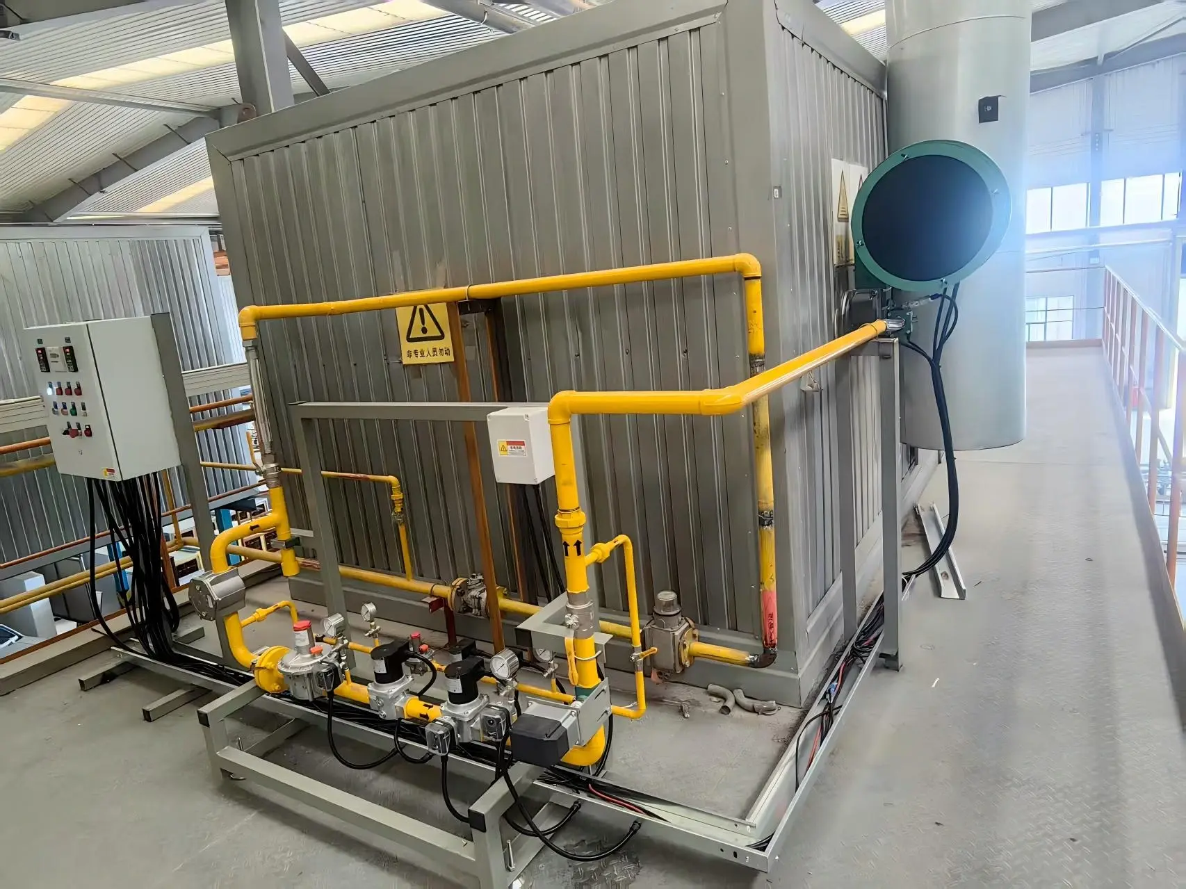 Gas valve train and burner system for automotive paint drying application